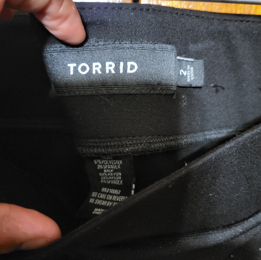 Torrid Black Sparkle Ponte Leggings - Women - Picture 2 of 4